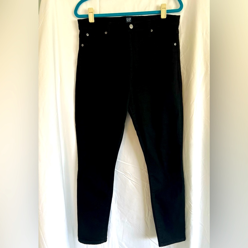 Gap High Rise True Skinny Jeans size 32 Short.